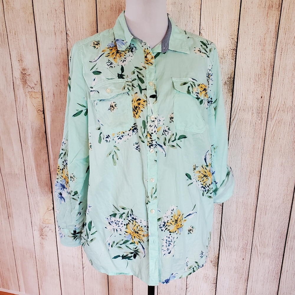Mint floral button down